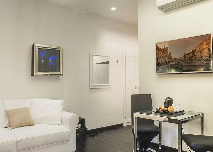 Navona Living 4*