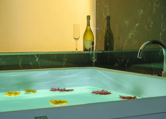 Navona Living 4*